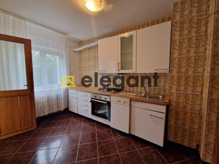 3 camere, decomandat, etaj 1, centrala, 1 Mai-Spital nr. 1 - 8