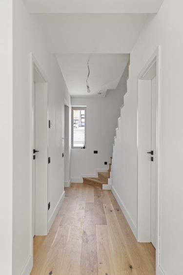 Vila cu 6 camere de vanzare in Pipera, langa scoli internationale - 11