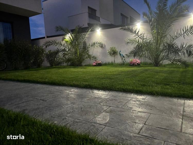 Casă cu 4 camere cu Teren 367 Mp în Malu Mare