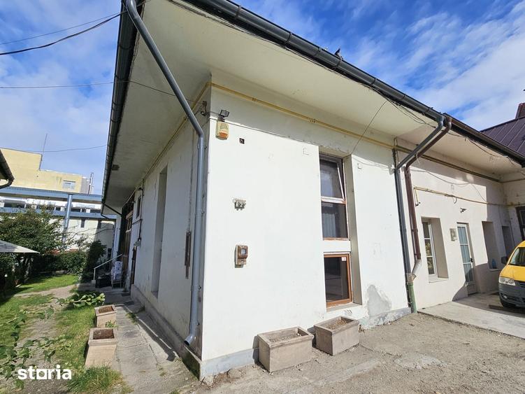 Casă cu 2 camere cu Teren 20 Mp în Central