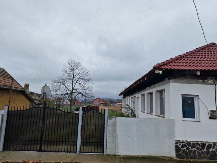 Spre vanzare 2 case in localitatea Alios timisoara - 4