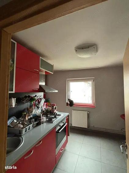 3 camere modelul mare 80 mp utili DECOMANDAT zona Saguna langa Casa de Pensii cu CENTRALA etaj 3 - 11