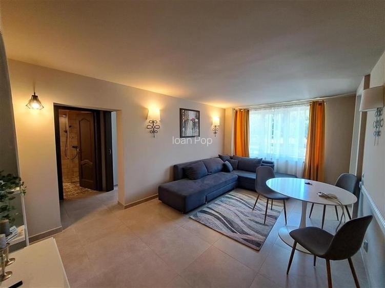 Apartament cu 4 camere, 100 mp utili, situat in zona Centrala! Apartament cu 4 camere, 100 mp utili, situat in zona Centrala!
