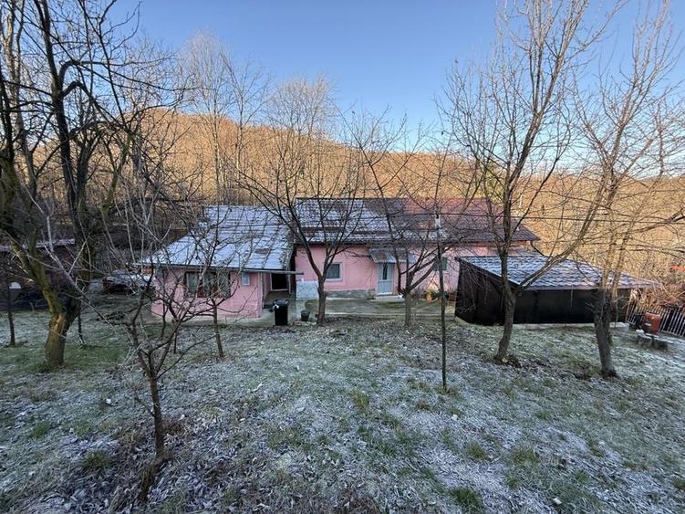 Casa 5 camere, foișor , garaj și teren 800mp cu toate utilitățile! - 26