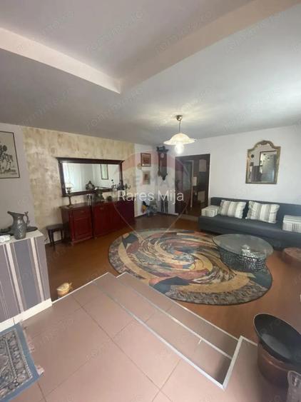 Casa in cartierul Dupa Zid, curte comuna