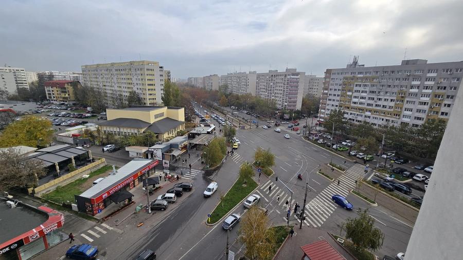 DRISTOR-METROU, STRADAL, decomandata, bloc mixt 1987, libera, 75000euro - 13