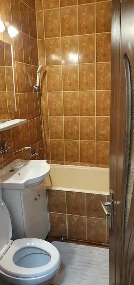 Inchiriez garsoniera zona Craiter Bra?ov - 1