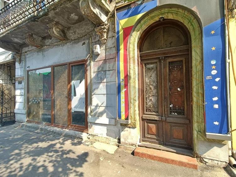 Vanzare Vila Interbelica Stradala, Pta Regina Maria, Ocazie Investitie - 1