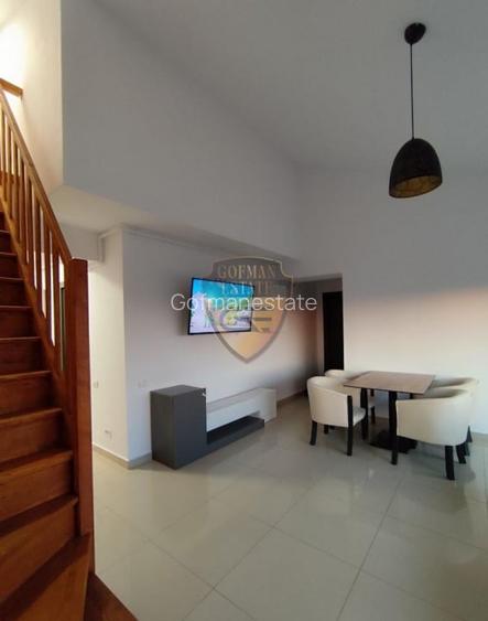 Duplex 3 camere Vivo Mall Tomis Nord, 2 bai , A/C, centrala gaz, parcare