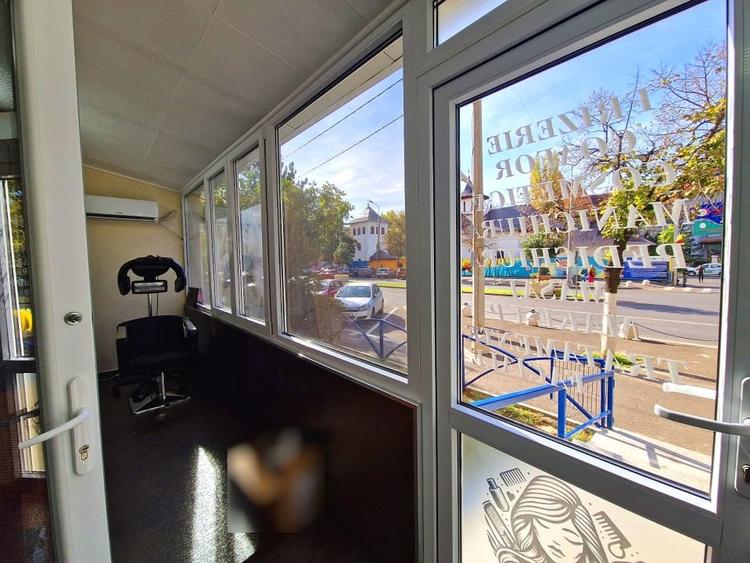 Spatiu comercial cu vad excelent – vis-a-vis de Spitalul Obregia - 11