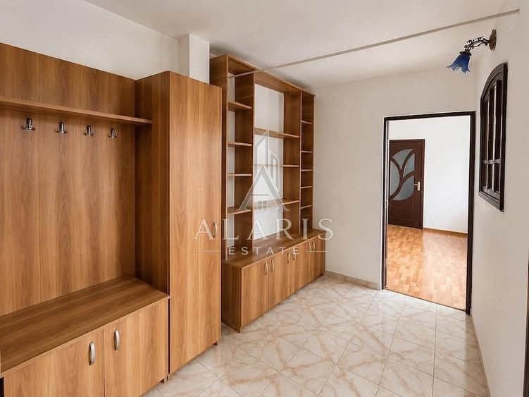 Apartament cu 3 camere semidecomandat în Central