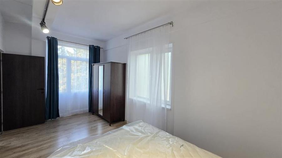 Apartament cu 2 camere semidecomandat, mobilat în Mănăștur