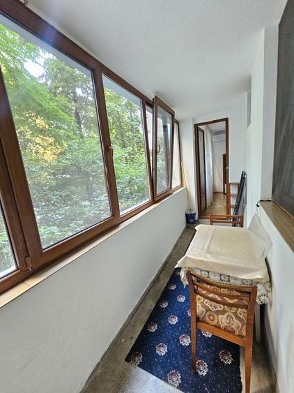Apartament cu 2 camere semidecomandat, mobilat în Tineretului