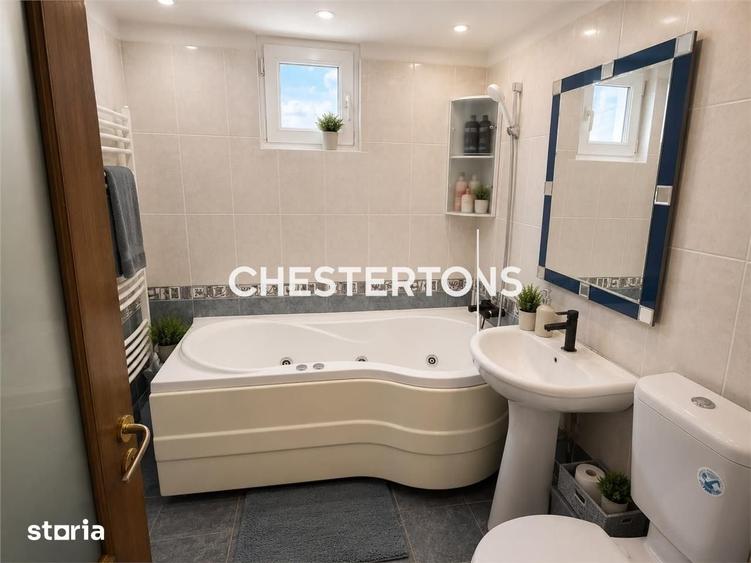 Apartament cu 4 camere semidecomandat în Berceni