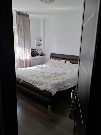 Apartament cu 4 camere decomandat în Vitan