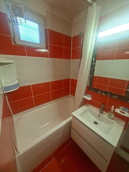 Apartament cu 2 camere semidecomandat, mobilat în Alexandru Obregia