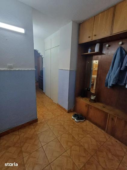 Apartament cu 2 camere semidecomandat în Sud