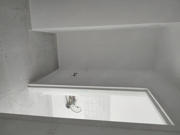 Apartament cu 2 camere semidecomandat în Gorjului