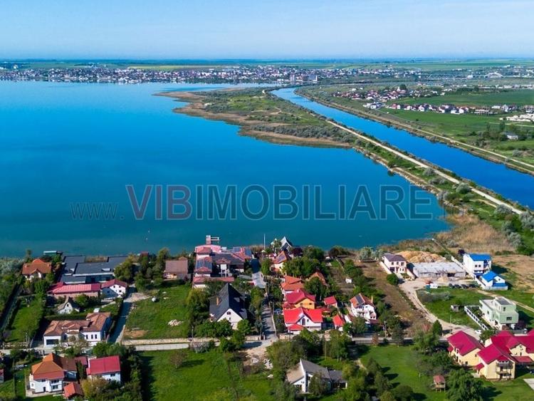 Teren intravilan de 135000 mp, în Vest