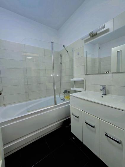 Apartament cu 2 camere decomandat în Dobroești