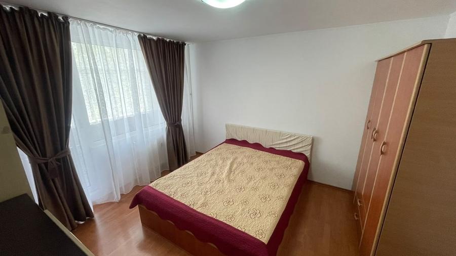 Apartament decomandat în Valea Ialomiței