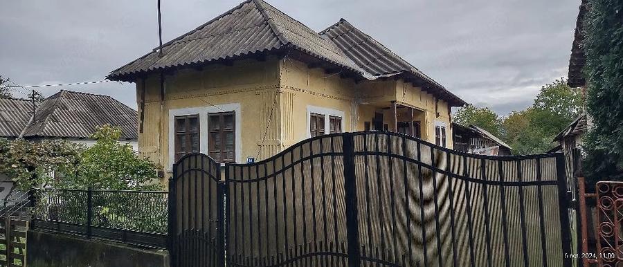 Casă cu Teren 780 Mp în Pietroșani