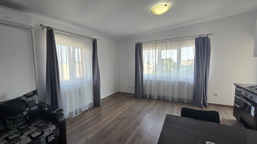 Garsonieră decomandată în Gară