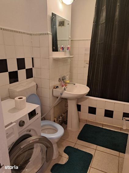 Apartament cu 3 camere decomandat în Independenței