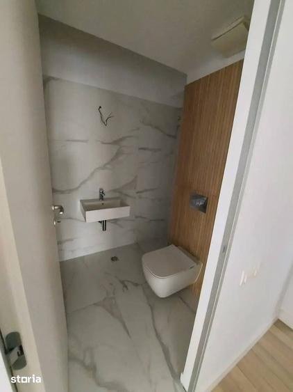 Apartament cu 3 camere decomandat în 13 Septembrie