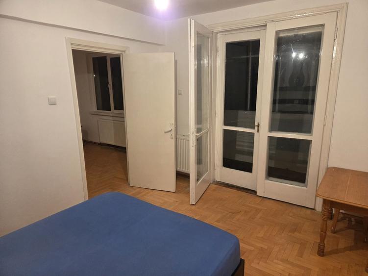 Apartament cu 2 camere semidecomandat în Liteni