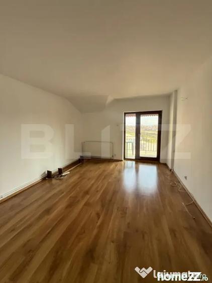 Casă cu 6 camere cu Teren 300 Mp în Central