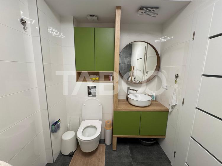 Apartament cu 3 camere semidecomandat, mobilat în Turnișor
