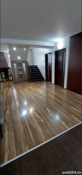 Casă cu 6 camere cu Teren 1300 Mp în Podu Iloaiei