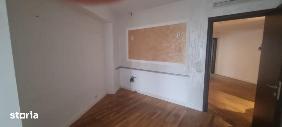 Spațiu comercial, de 90 mp, în Herăstrău