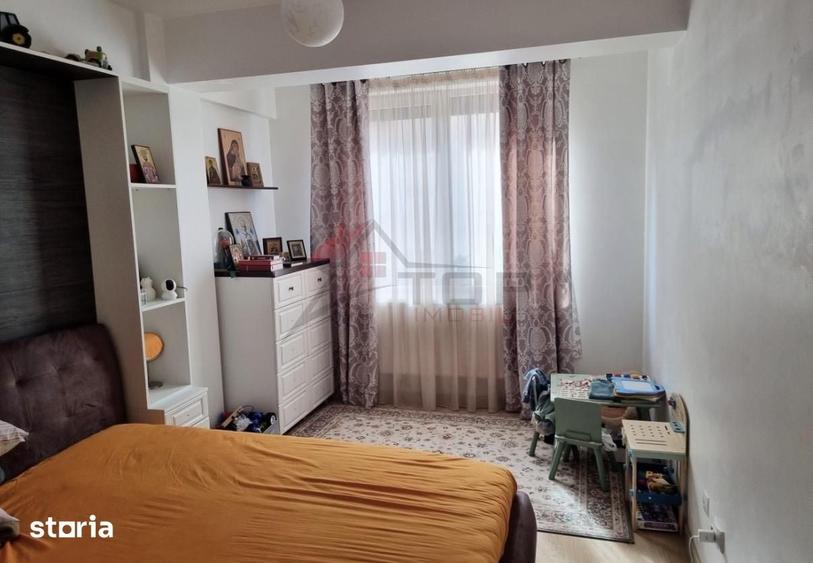 Apartament cu 3 camere decomandat în Miroslava