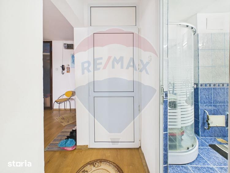 Apartament cu 4 camere decomandat în Rahova