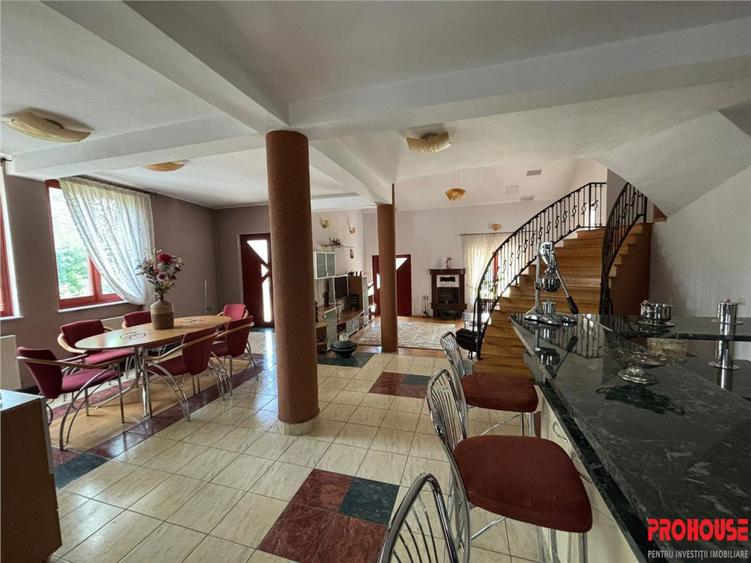 ULTRACENTRAL - Vila de - teren 506mp - 2
