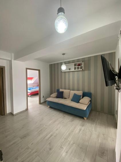 Apartament 3 camere semi-central - 1