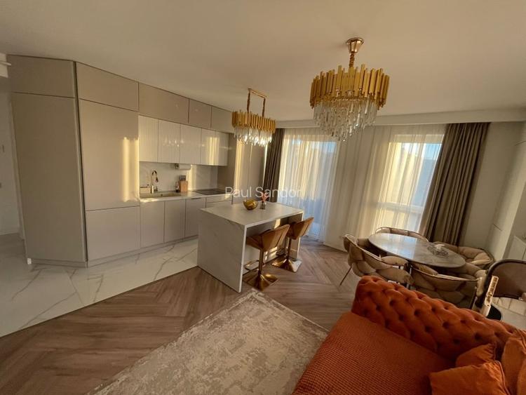 Apartament cu 3 camere, lux, zona Fsega Apartament cu 3 camere, lux, zona Fsega