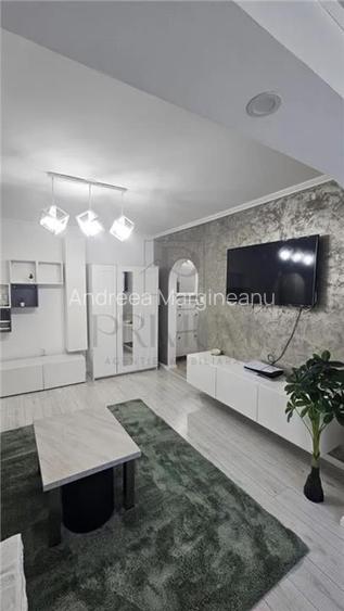 SEMICENTRAL - 2 Camere - Centrala proprie - Garaj - Etaj intermediar