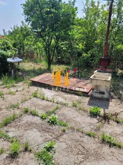 Casa + anexe Topoloveni ( Crin?e?ti) - 2