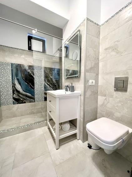 Apartament cu vedere la mare mobilat si utilat - 10