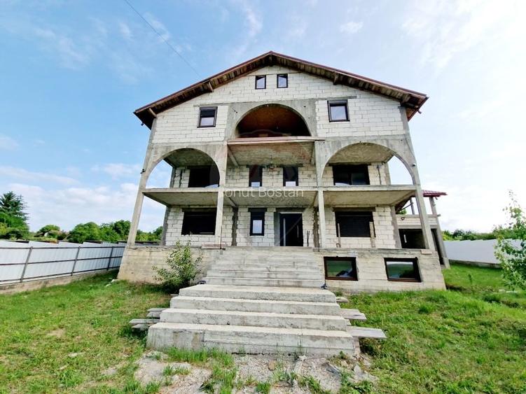 Casa spatioasa S+P+1E+M si teren generos 1664 mp