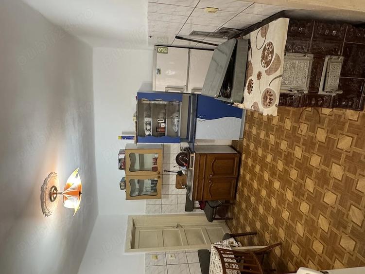 Casă cu 4 camere cu Teren 4000 Mp în Tulca