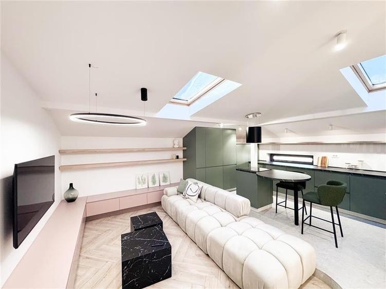 Apartament de inchiriat 5 camere Charles de Gaulle - 30