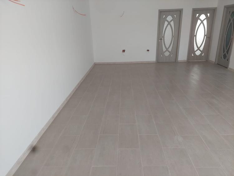 Agenție imobiliară vindem casa la sol în Lumina - 3
