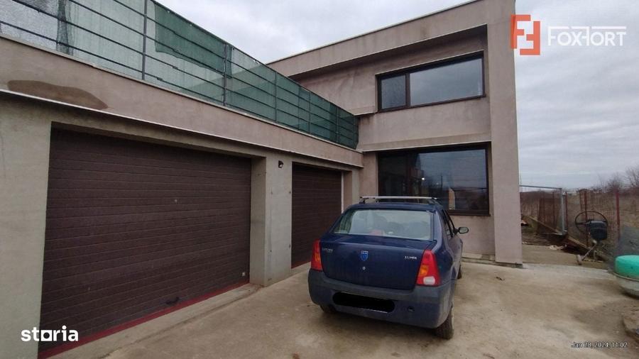 Casa 8 camere ,Sacalaz-Ideala pentru 2 familii - 4