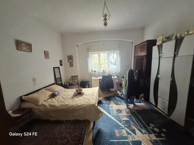 Casa de vanzare ideala pentru locuin?a sau clinica! - 5