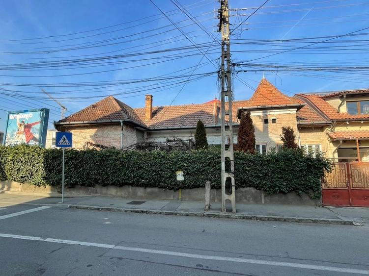 Vand imobil - spatiu comercial Dambul Rotund - 1