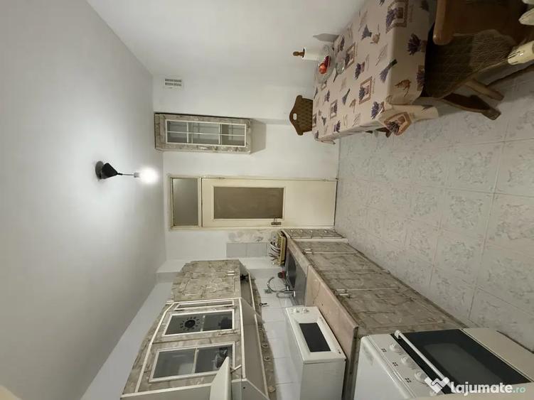Apartament cu 2 camere decomandat în Calea București